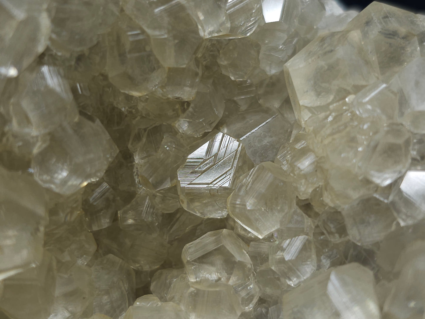 #33974 Super clear Nailhead Spar Calcite geode and  Chalcopyrite ore and multiple small fossils in the matrix