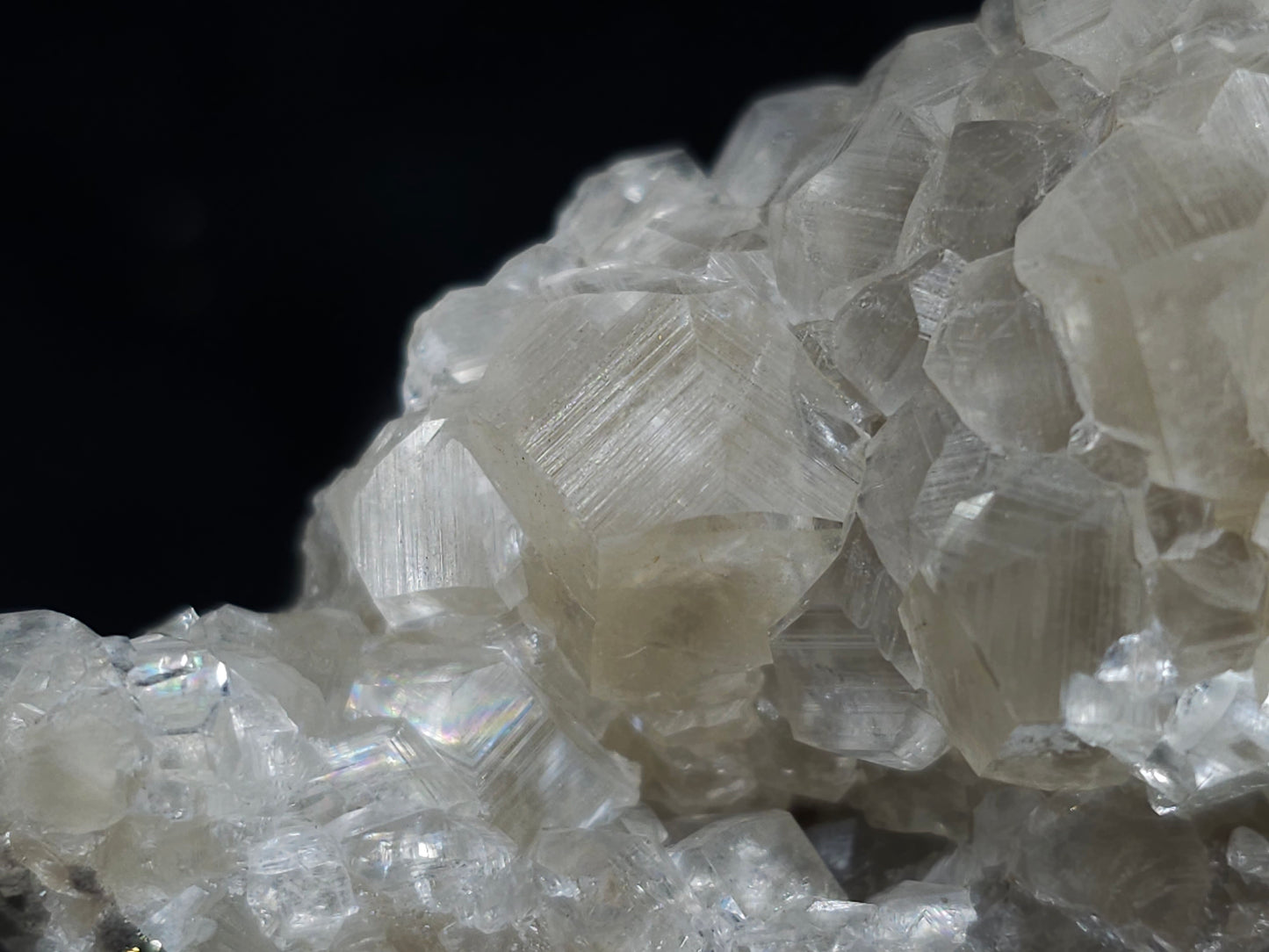 #33986 Super clear Nailhead Spar Calcite cluster and Chalcopyrite ore and multiple small fossils in the matrix