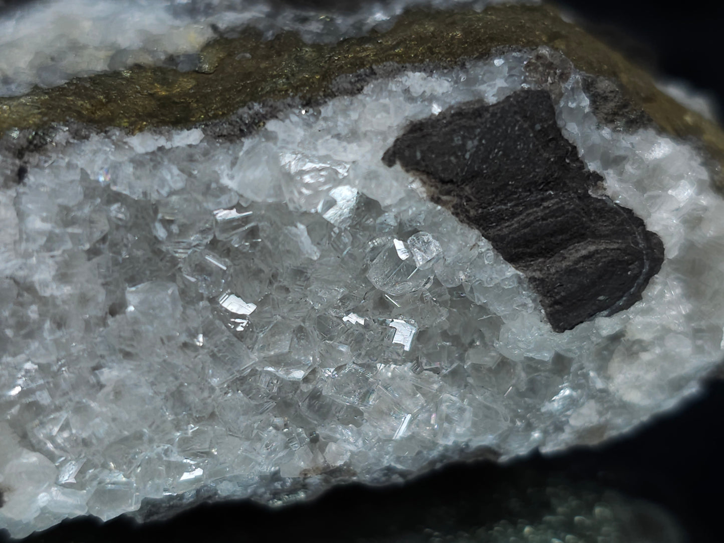 #35887 Super clear Nailhead Spar Calcite cluster and Chalcopyrite ore and multiple small fossils in the matrix