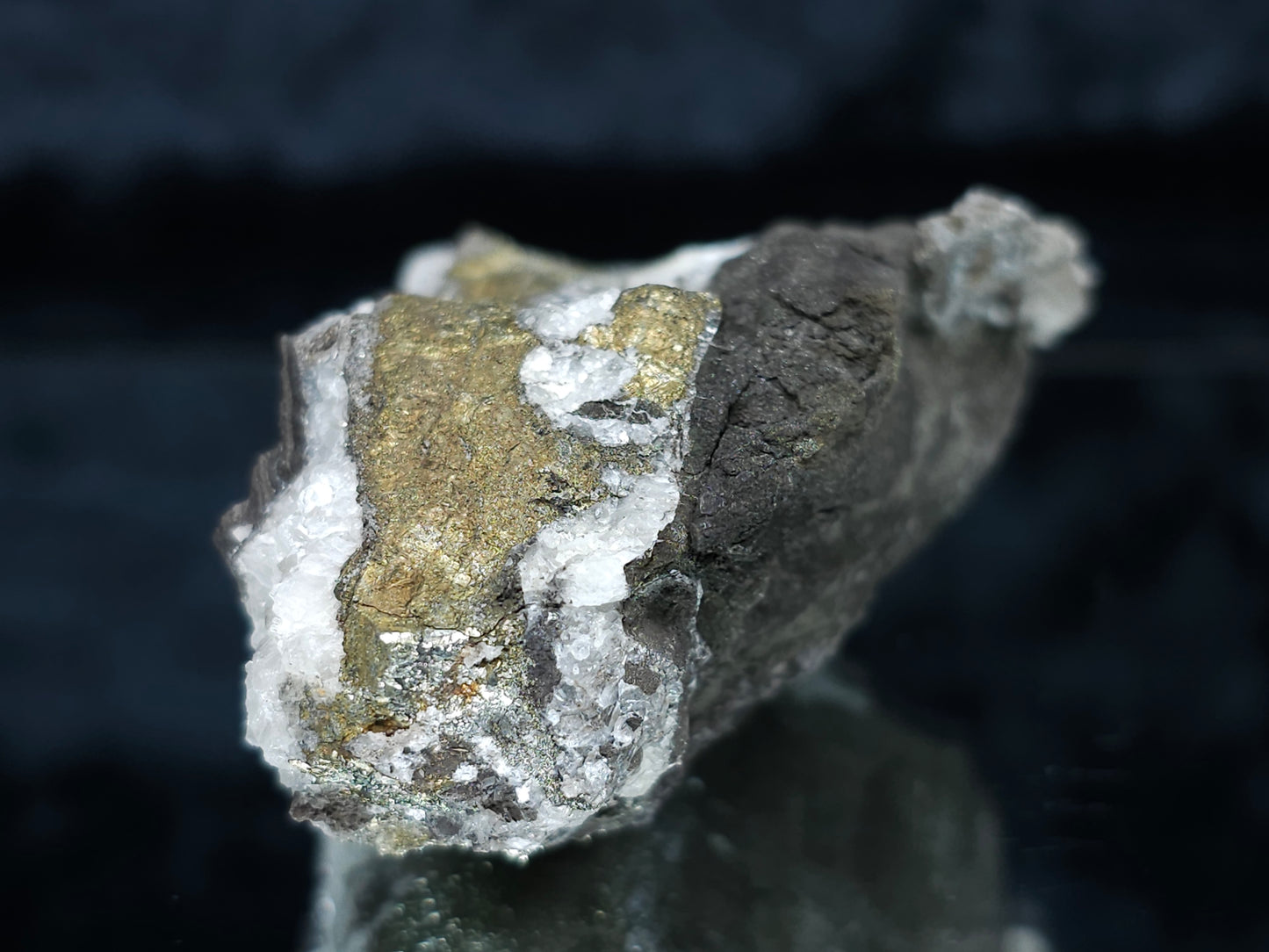 #35887 Super clear Nailhead Spar Calcite cluster and Chalcopyrite ore and multiple small fossils in the matrix