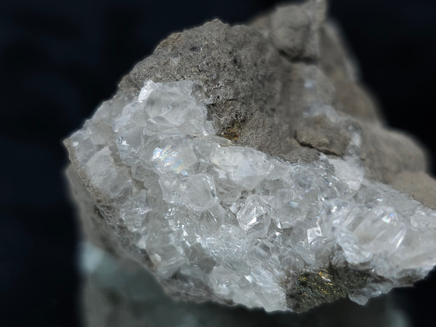 #35897 Super clear Nailhead Spar Calcite cluster and Chalcopyrite ore and multiple small fossils in the matrix