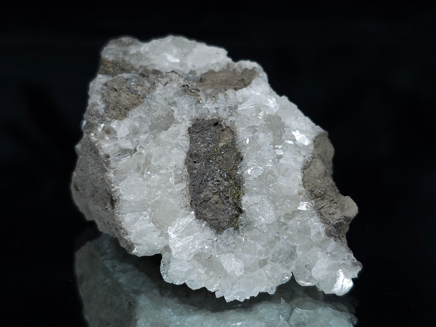 #35897 Super clear Nailhead Spar Calcite cluster and Chalcopyrite ore and multiple small fossils in the matrix