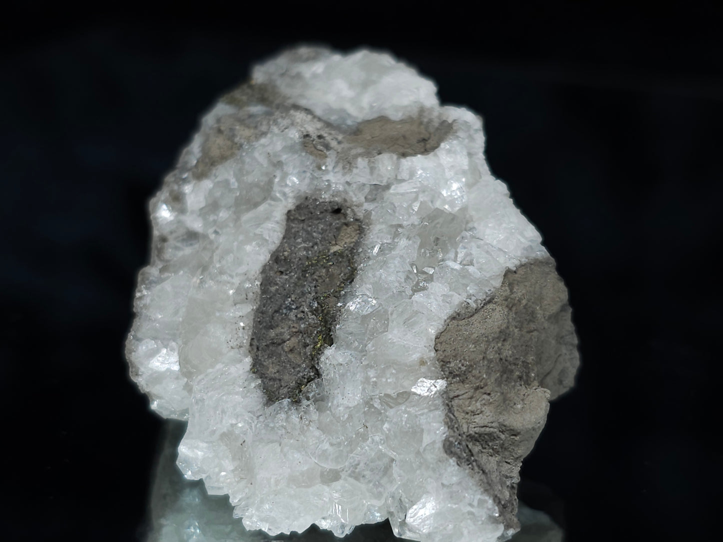 #35897 Super clear Nailhead Spar Calcite cluster and Chalcopyrite ore and multiple small fossils in the matrix