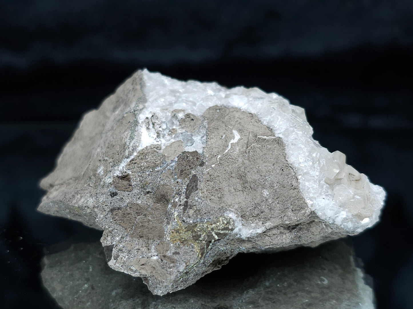 #35917 #R Super clear Nailhead Spar Calcite cluster, Chalcopyrite ore and multiple small fossils in the matrix