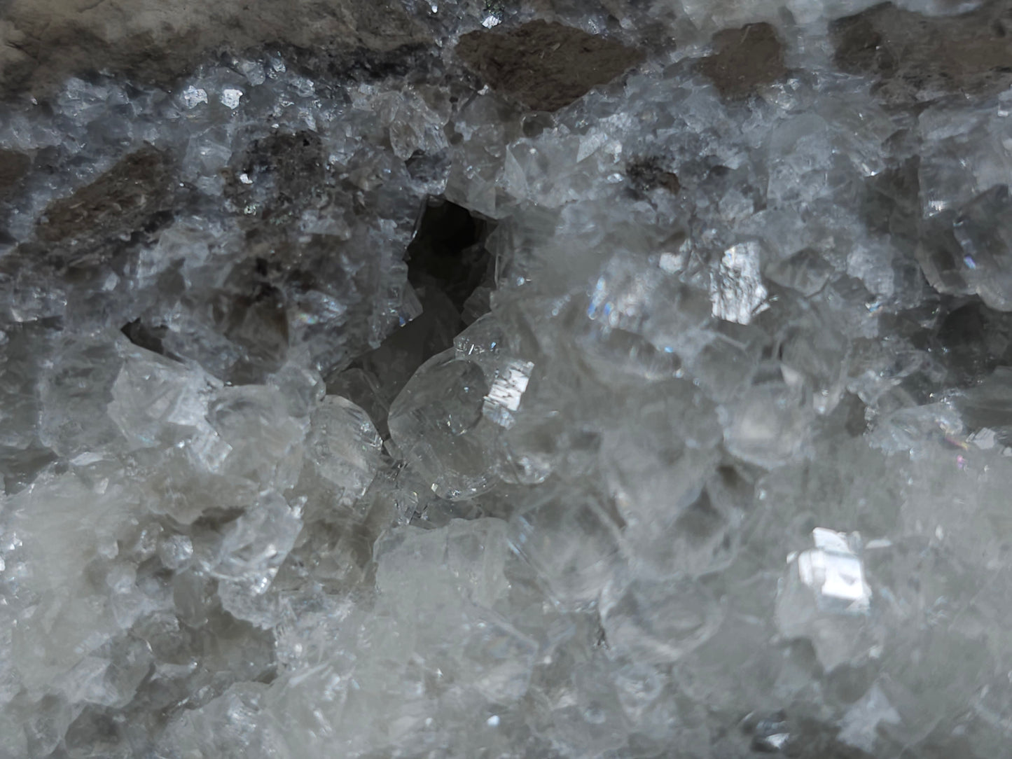 #35920 #Q Super clear Nailhead Spar Calcite geode, Chalcopyrite ore and multiple small fossils in the matrix