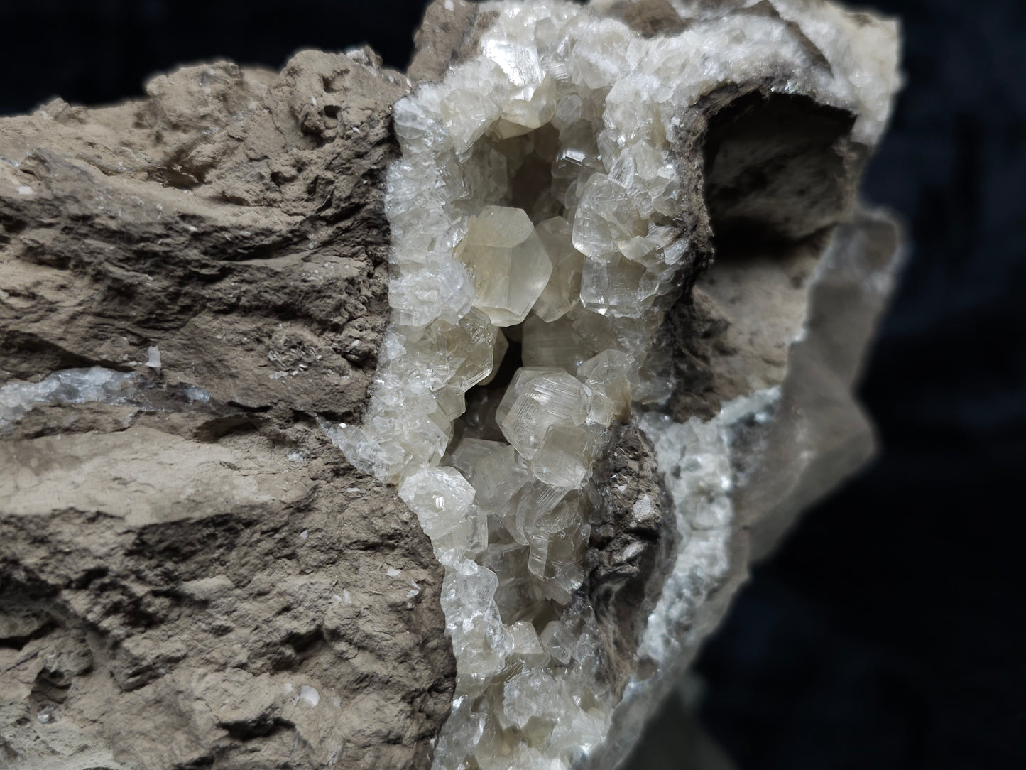 #33972 Super clear Nailhead Spar Calcite geode and Chalcopyrite ore and multiple small fossils in the matrix