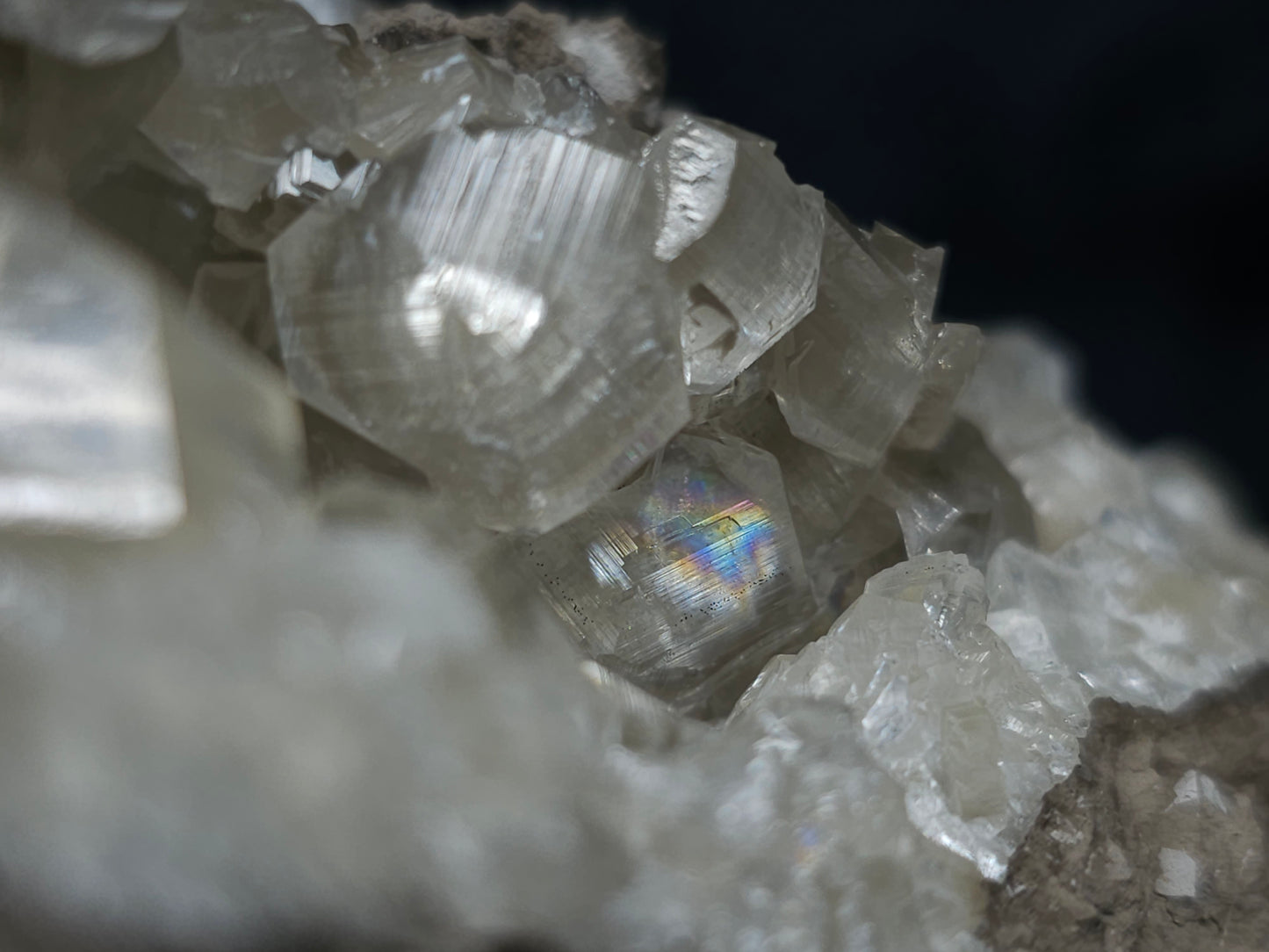 #33972 Super clear Nailhead Spar Calcite geode and Chalcopyrite ore and multiple small fossils in the matrix