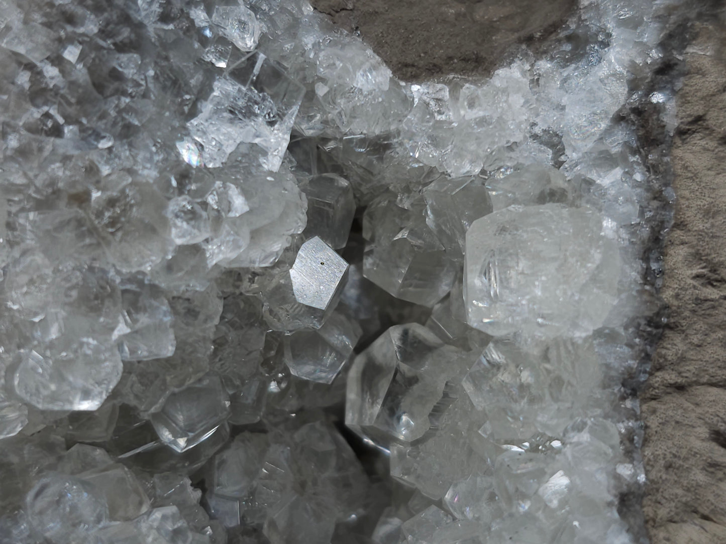 #33973 Super clear Nailhead Spar Calcite geode and Chalcopyrite ore and multiple small fossils in the matrix