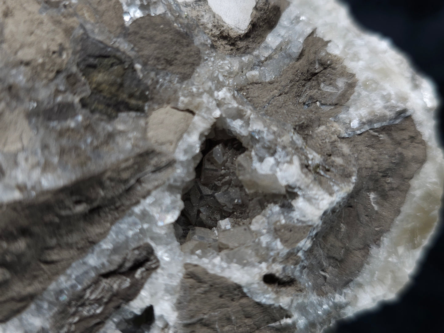 #33973 Super clear Nailhead Spar Calcite geode and Chalcopyrite ore and multiple small fossils in the matrix