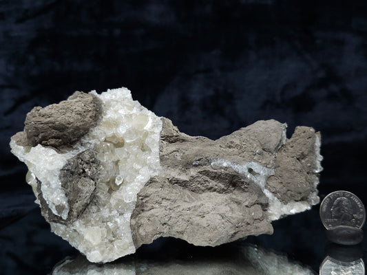 #33976 Super clear Nailhead Spar Calcite geode and Chalcopyrite ore and multiple small fossils in the matrix