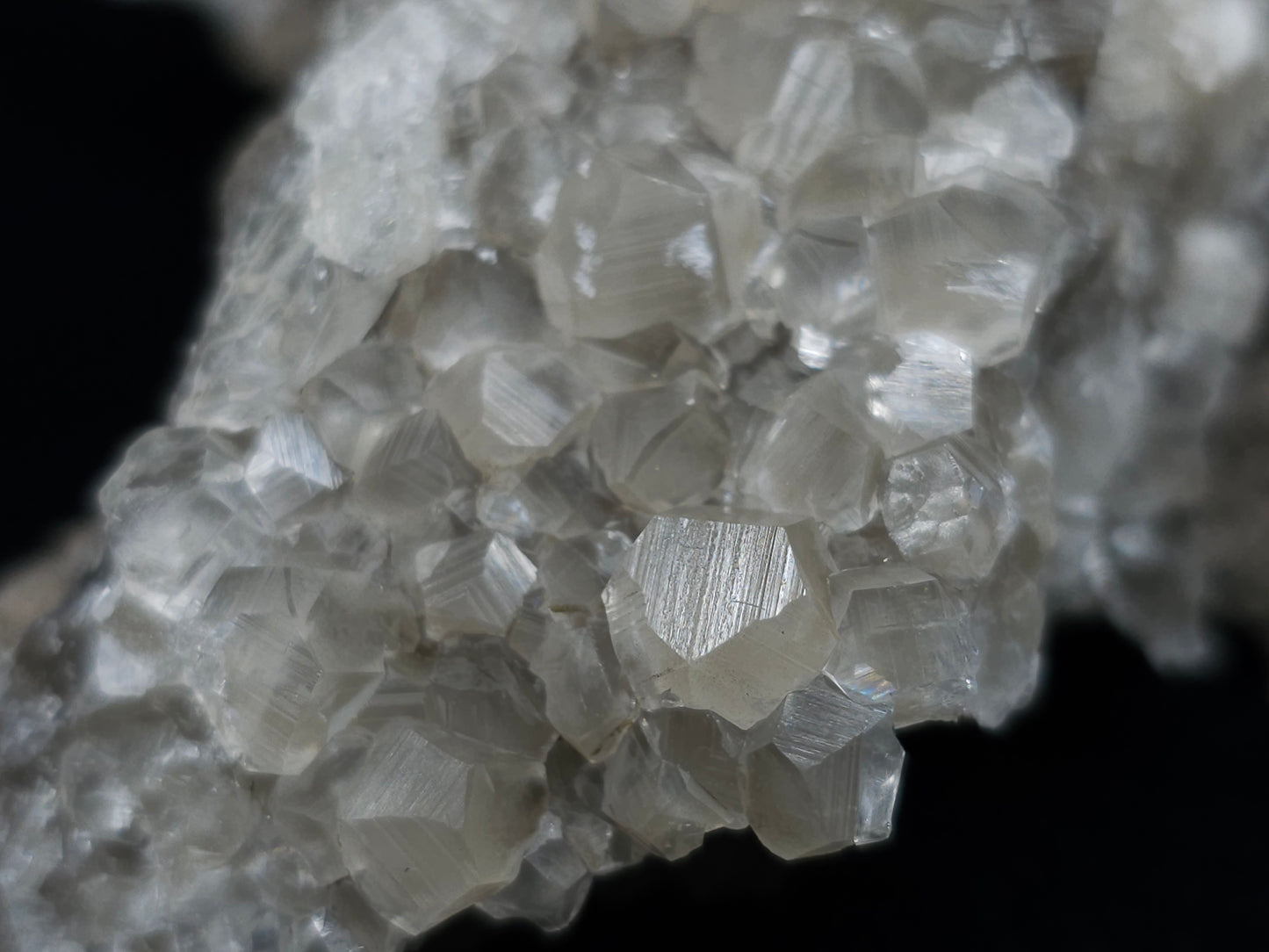 #33976 Super clear Nailhead Spar Calcite geode and Chalcopyrite ore and multiple small fossils in the matrix