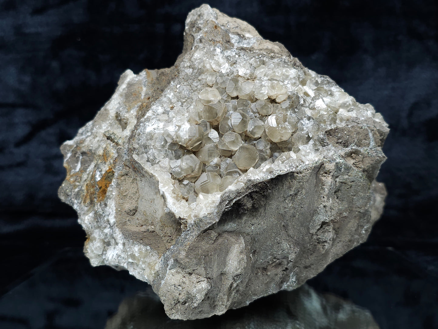 #33977 Super clear Nailhead Spar Calcite geode and Chalcopyrite ore and multiple small fossils in the matrix