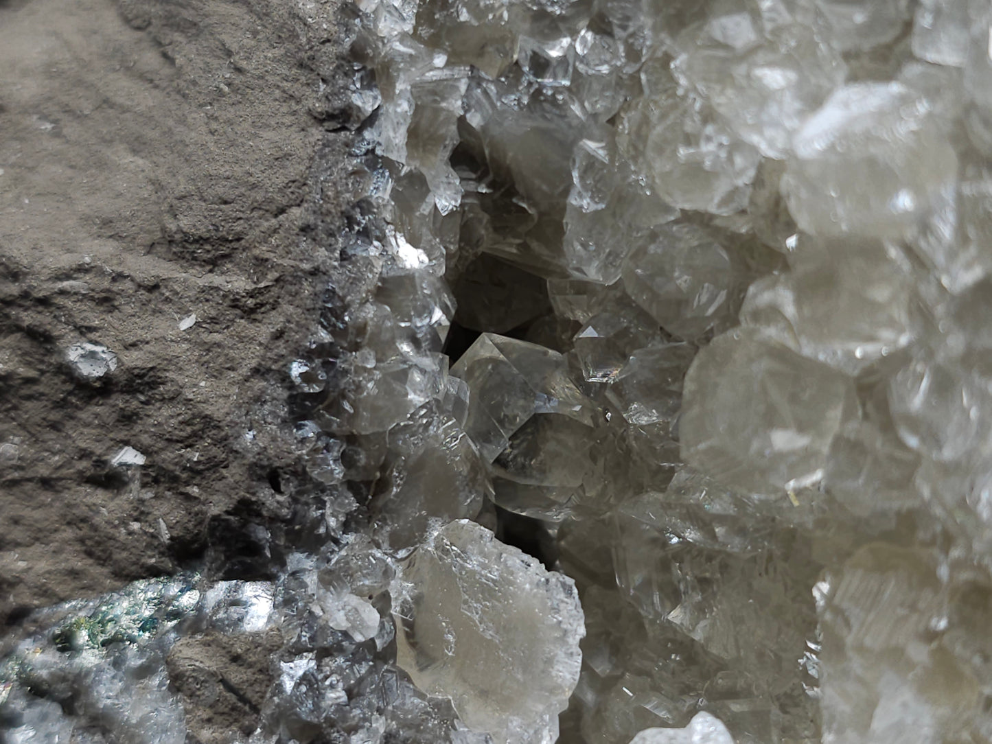 #33977 Super clear Nailhead Spar Calcite geode and Chalcopyrite ore and multiple small fossils in the matrix