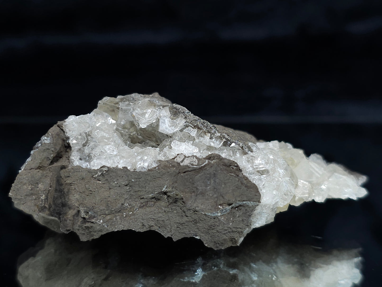 #33979 Super clear Nailhead Spar Calcite geode and Chalcopyrite ore and multiple small fossils in the matrix