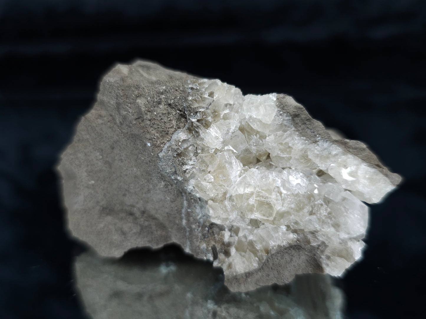 #33983 Super clear Nailhead Spar Calcite cluster and Chalcopyrite ore and multiple small fossils in the matrix