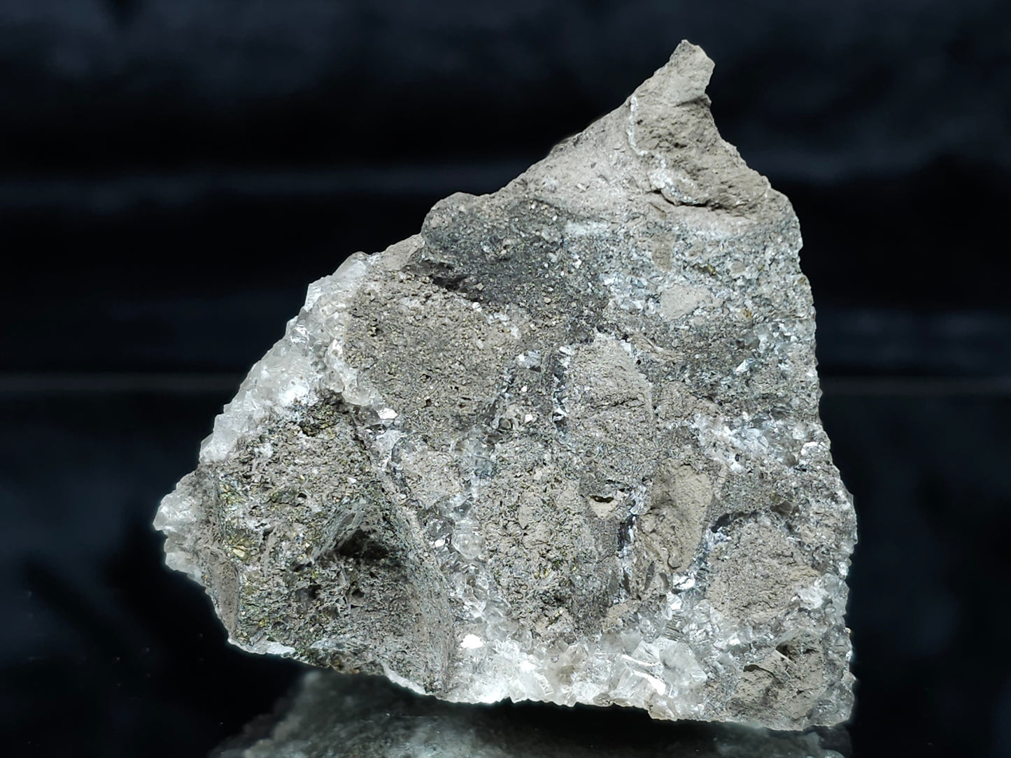 #33984 Super clear Nailhead Spar Calcite cluster and Chalcopyrite ore and multiple small fossils in the matrix