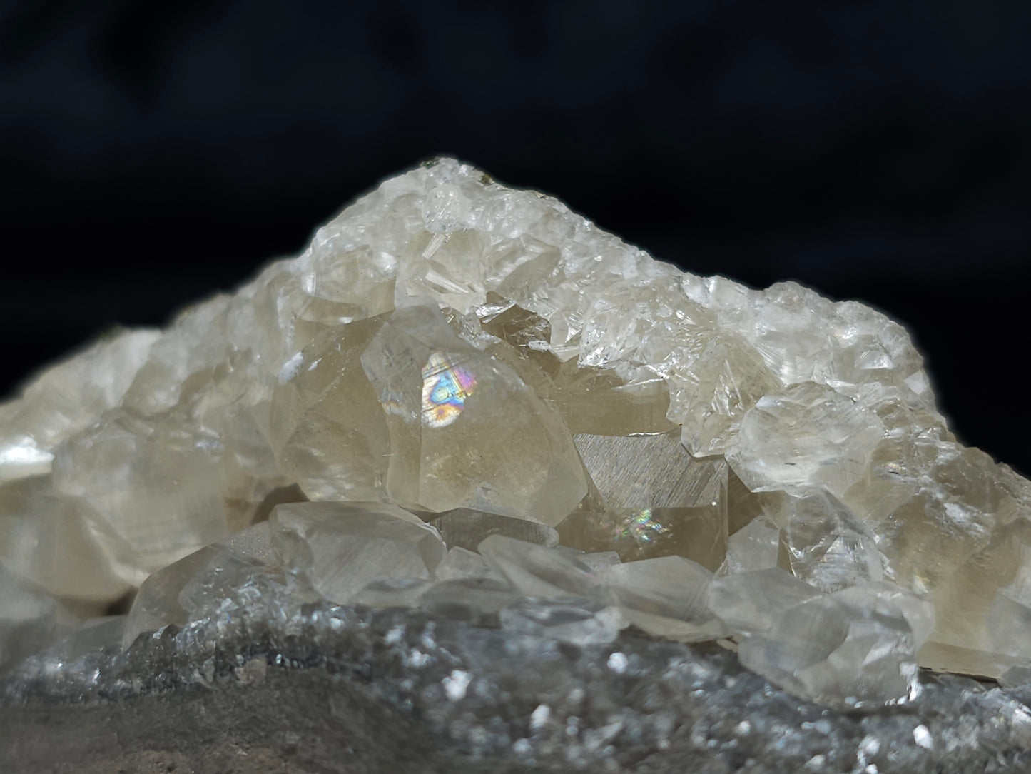 #33985 Super clear Nailhead Spar Calcite cluster and Chalcopyrite ore and multiple small fossils in the matrix