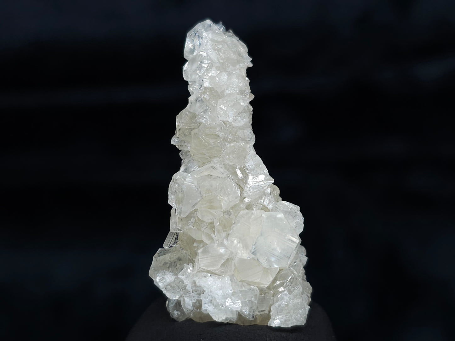 #33988 Super clear Nailhead Spar Calcite cluster and Chalcopyrite ore and multiple small fossils in the matrix