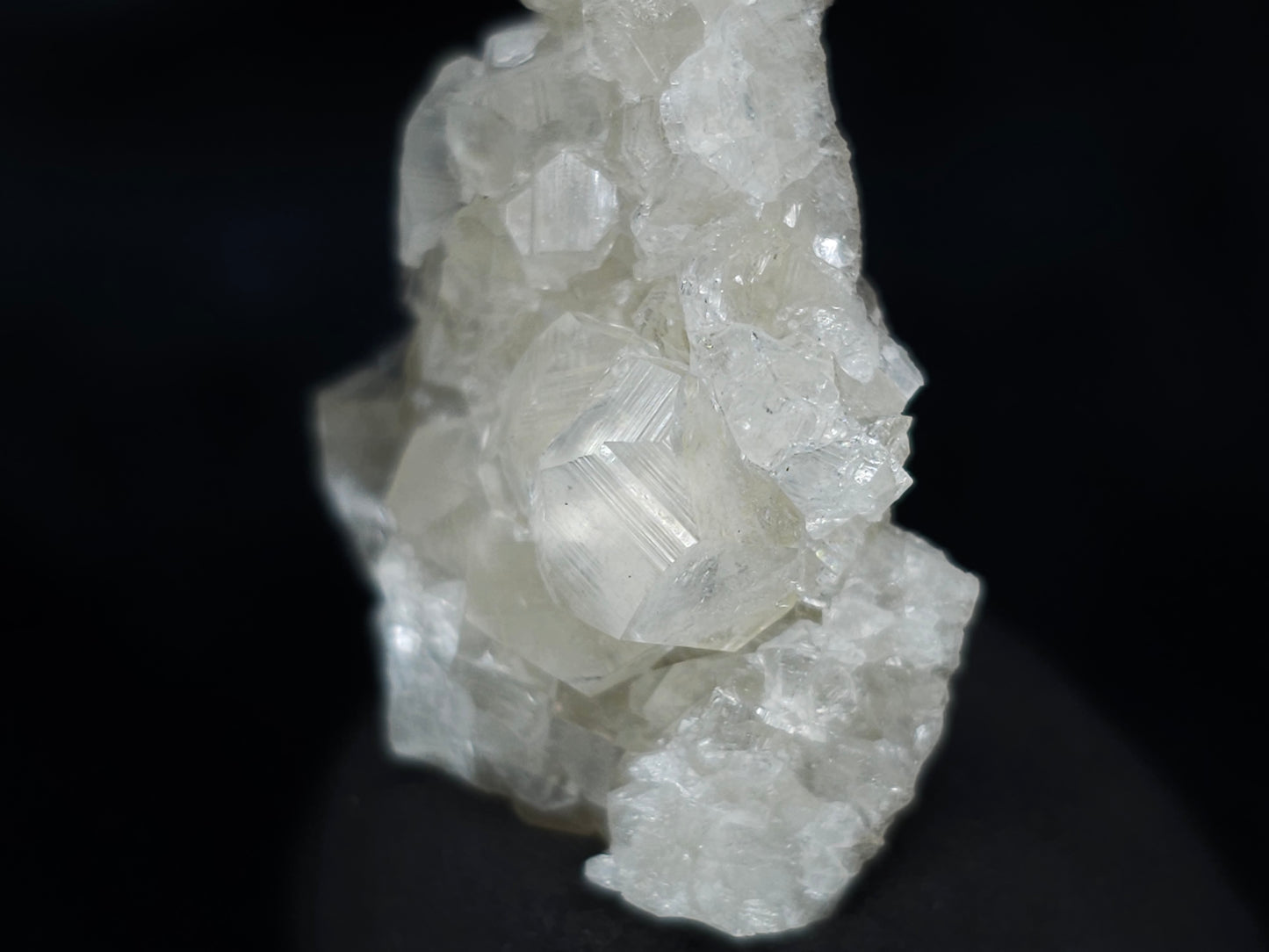 #33988 Super clear Nailhead Spar Calcite cluster and Chalcopyrite ore and multiple small fossils in the matrix