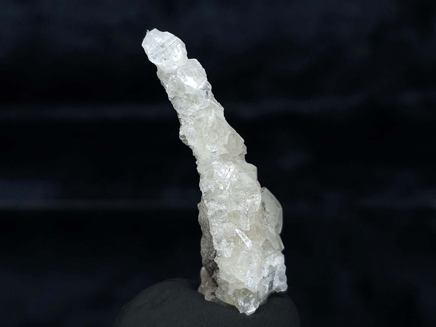 #33988 Super clear Nailhead Spar Calcite cluster and Chalcopyrite ore and multiple small fossils in the matrix