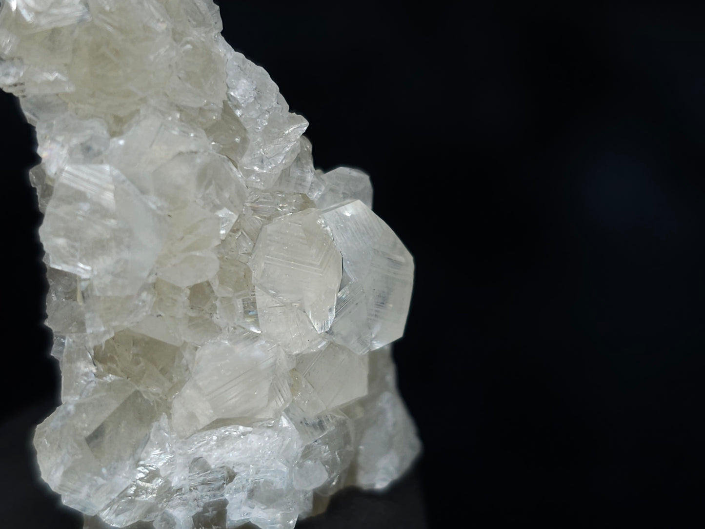 #33988 Super clear Nailhead Spar Calcite cluster and Chalcopyrite ore and multiple small fossils in the matrix