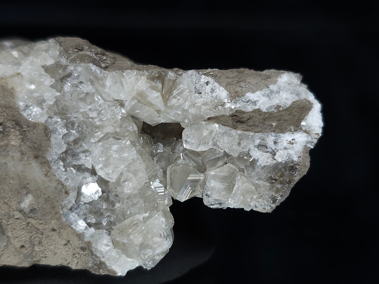#33989 Super clear Nailhead Spar Calcite geode and  Chalcopyrite ore and multiple small fossils in the matrix