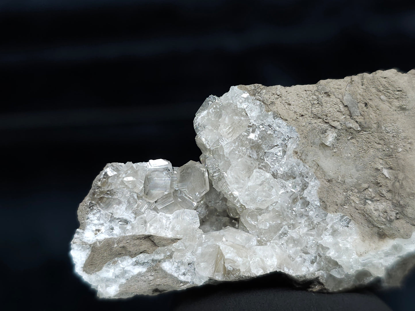 #33989 Super clear Nailhead Spar Calcite geode and  Chalcopyrite ore and multiple small fossils in the matrix