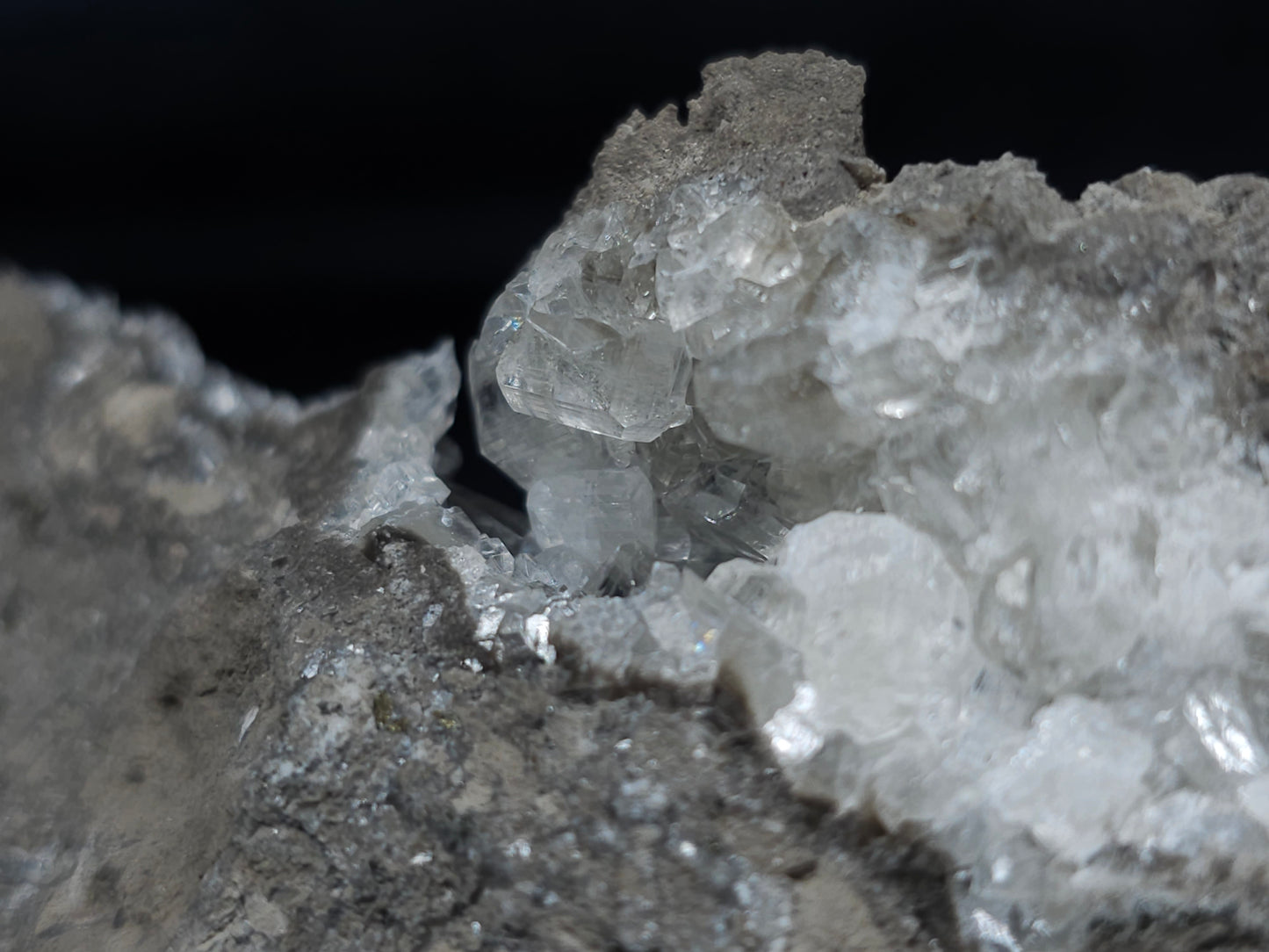 #33990 Super clear Nailhead Spar Calcite cluster and Chalcopyrite ore and multiple small fossils in the matrix