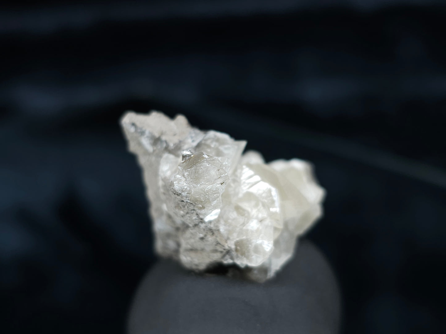 #33992 Super clear Nailhead Spar Calcite cluster and Chalcopyrite ore and multiple small fossils in the matrix
