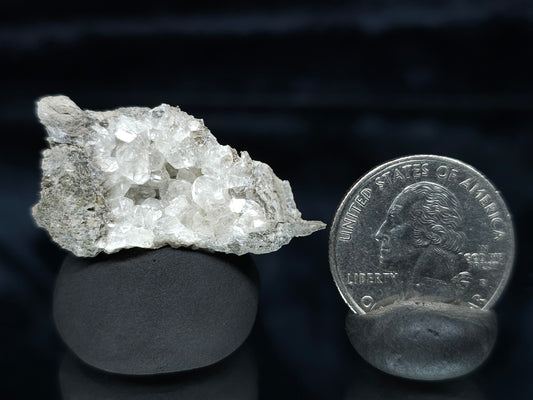 #33994 Super clear Nailhead Spar Calcite geode and Chalcopyrite ore and multiple small fossils in the matrix