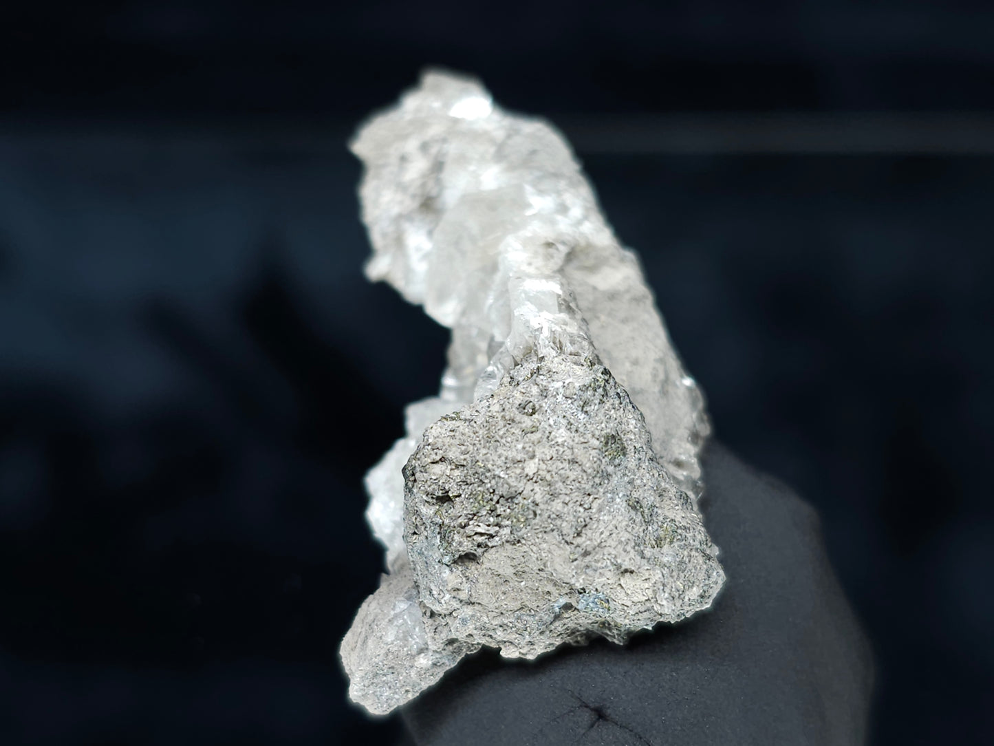 #33995 Super clear Nailhead Spar Calcite geode and Chalcopyrite ore and multiple small fossils in the matrix