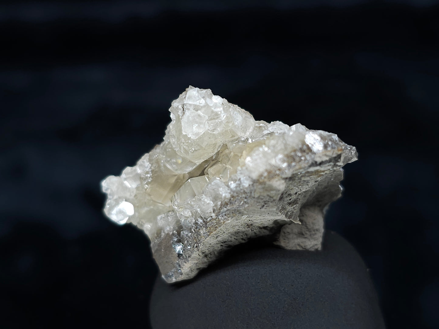 #33996 Super clear Nailhead Spar Calcite geode and Chalcopyrite ore and multiple small fossils in the matrix