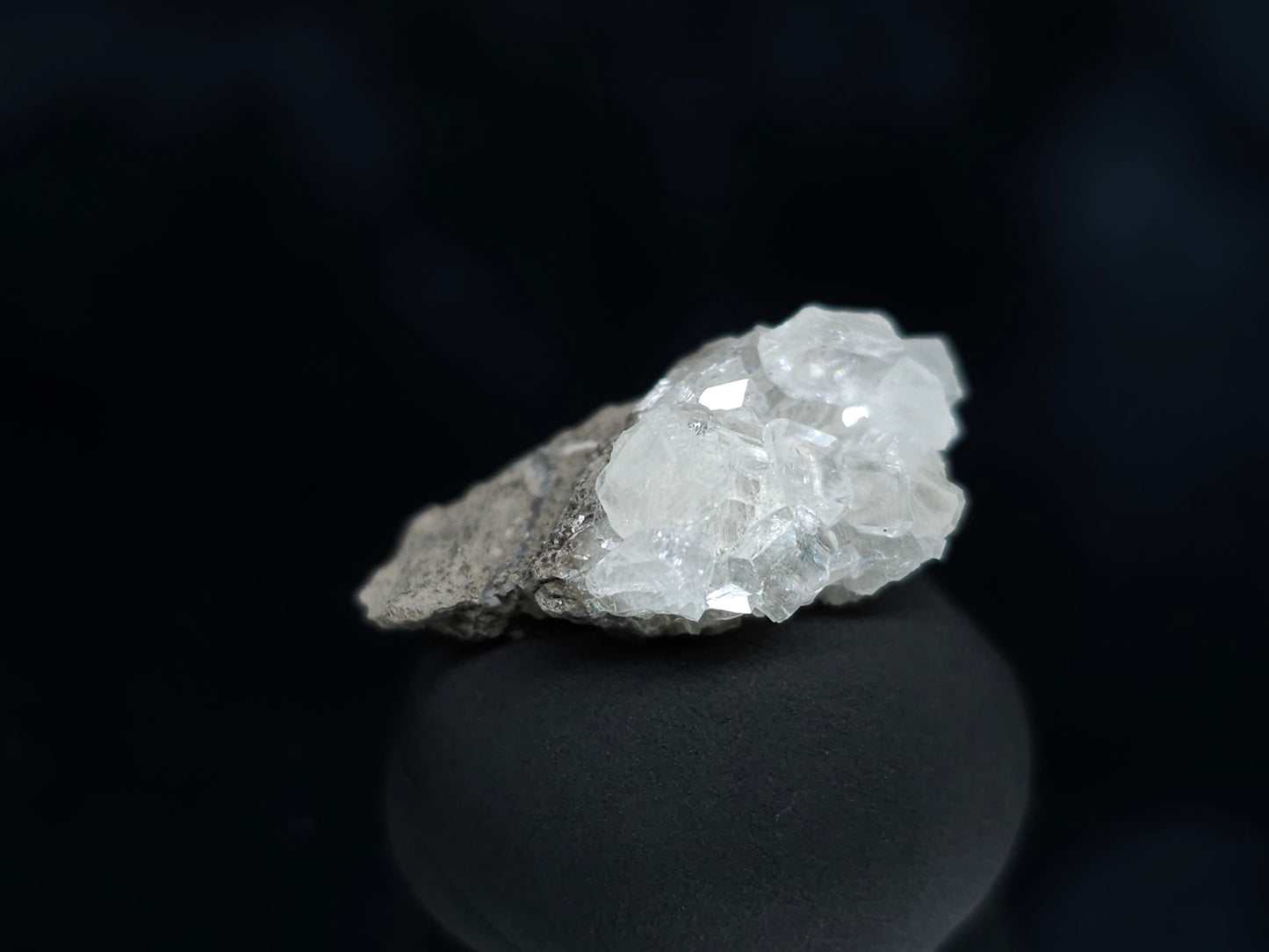 #33997 Super clear Nailhead Spar Calcite cluster and Chalcopyrite ore and multiple small fossils in the matrix