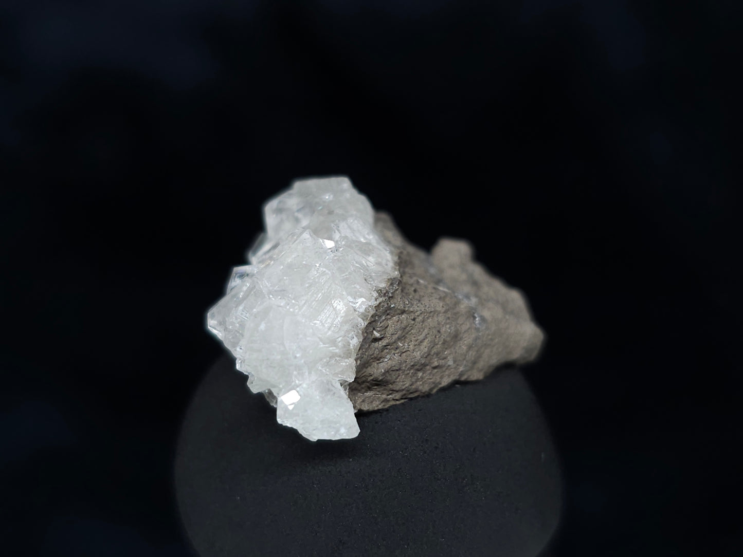 #33997 Super clear Nailhead Spar Calcite cluster and Chalcopyrite ore and multiple small fossils in the matrix