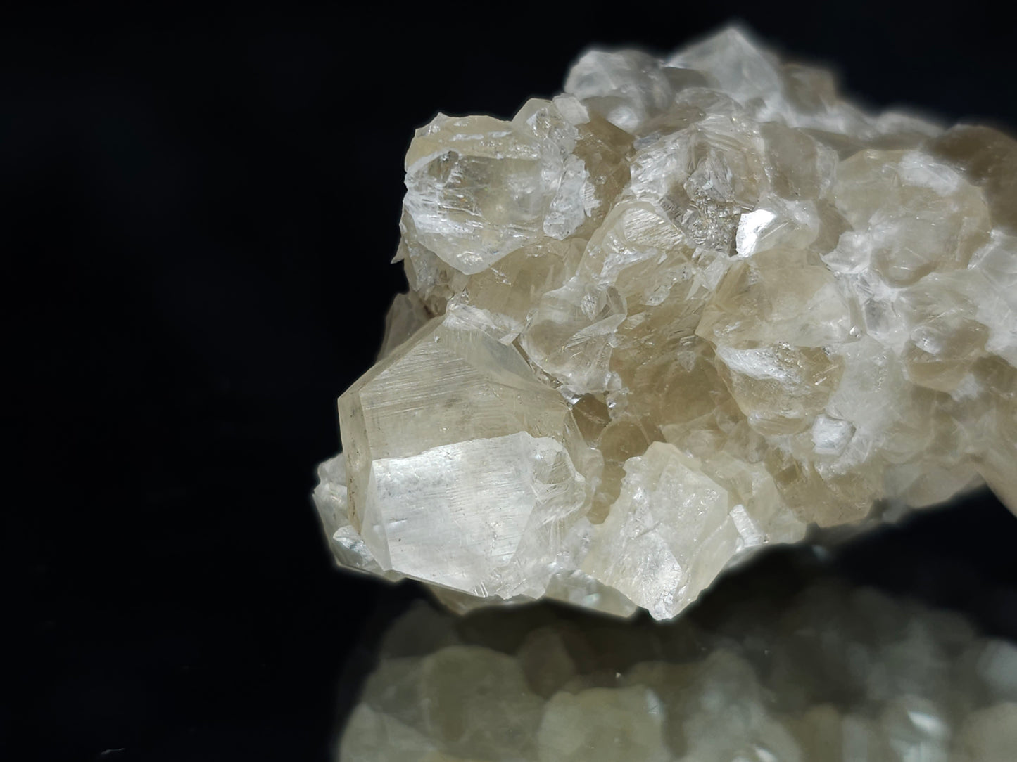 #34001 Super clear Nailhead Spar Calcite cluster and Chalcopyrite ore and multiple small fossils in the matrix