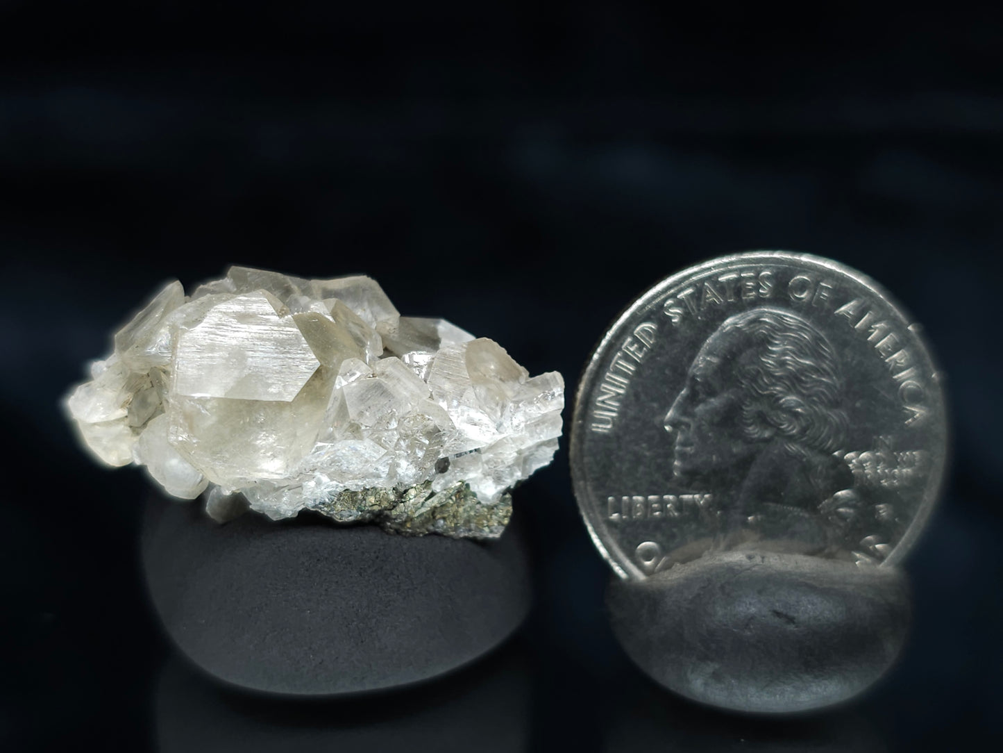 #34002 Super clear Nailhead Spar Calcite cluster and Chalcopyrite ore and multiple small fossils in the matrix