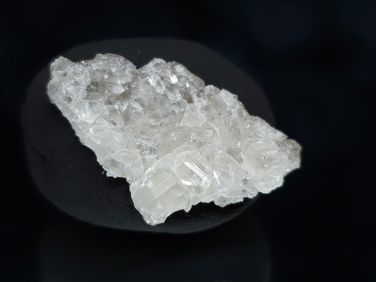 #34003 Super clear Nailhead Spar Calcite cluster and Chalcopyrite ore and multiple small fossils in the matrix