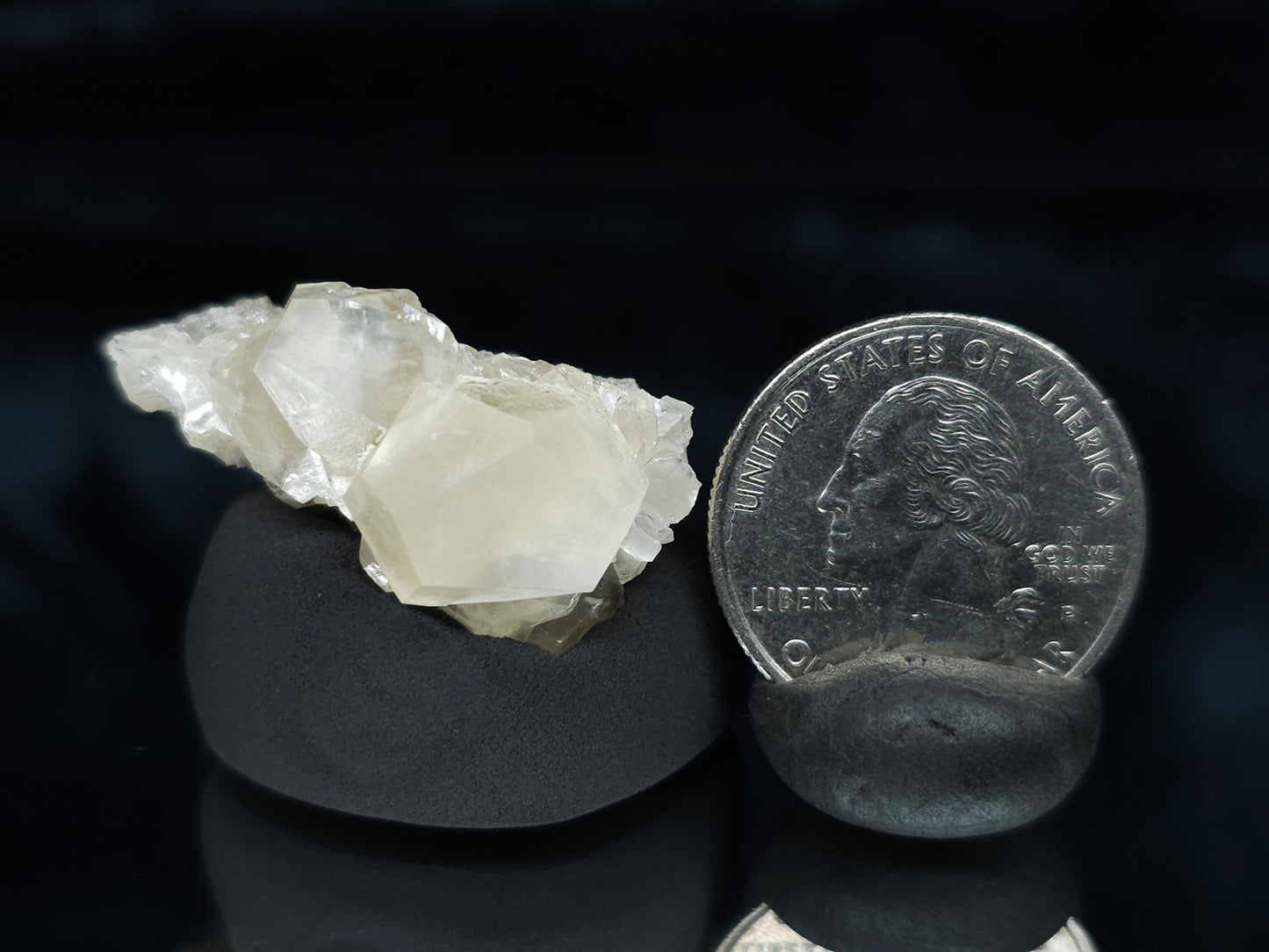 #34004 Super clear Nailhead Spar Calcite cluster and Chalcopyrite ore and multiple small fossils in the matrix