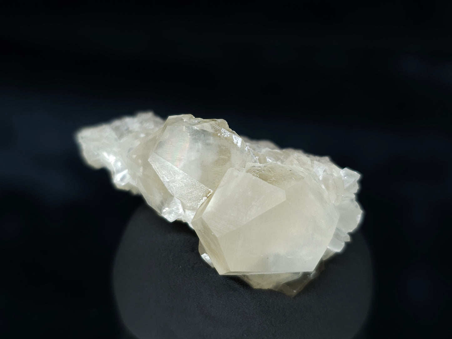 #34004 Super clear Nailhead Spar Calcite cluster and Chalcopyrite ore and multiple small fossils in the matrix