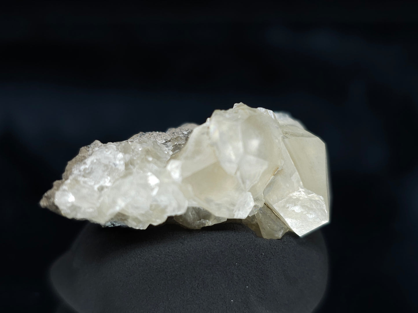 #34004 Super clear Nailhead Spar Calcite cluster and Chalcopyrite ore and multiple small fossils in the matrix
