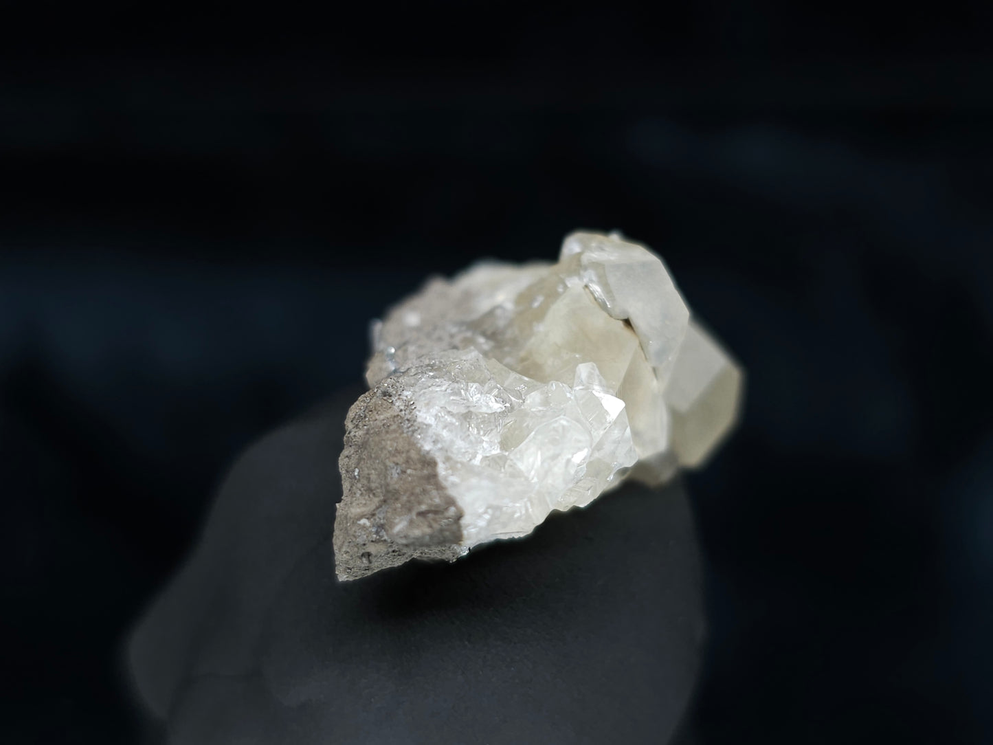 #34004 Super clear Nailhead Spar Calcite cluster and Chalcopyrite ore and multiple small fossils in the matrix