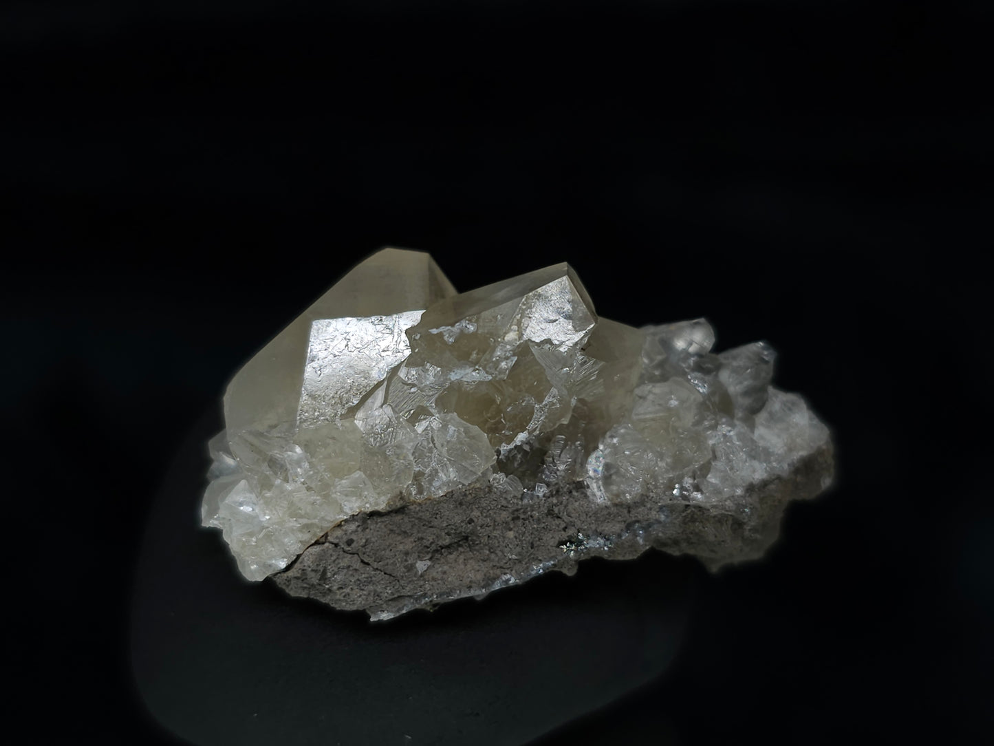 #34004 Super clear Nailhead Spar Calcite cluster and Chalcopyrite ore and multiple small fossils in the matrix