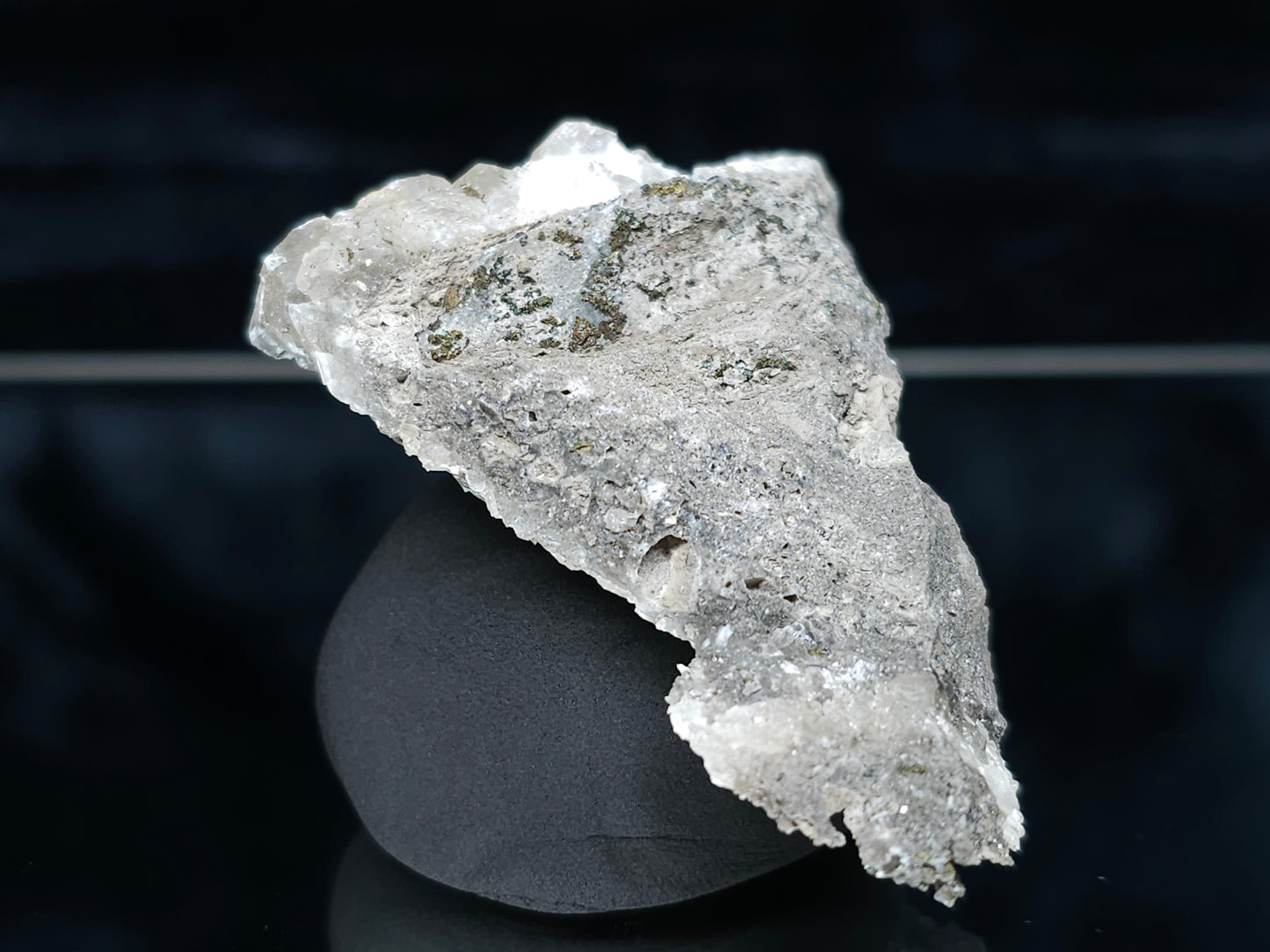 #34005 Super clear Nailhead Spar Calcite cluster and  Chalcopyrite ore and multiple small fossils in the matrix