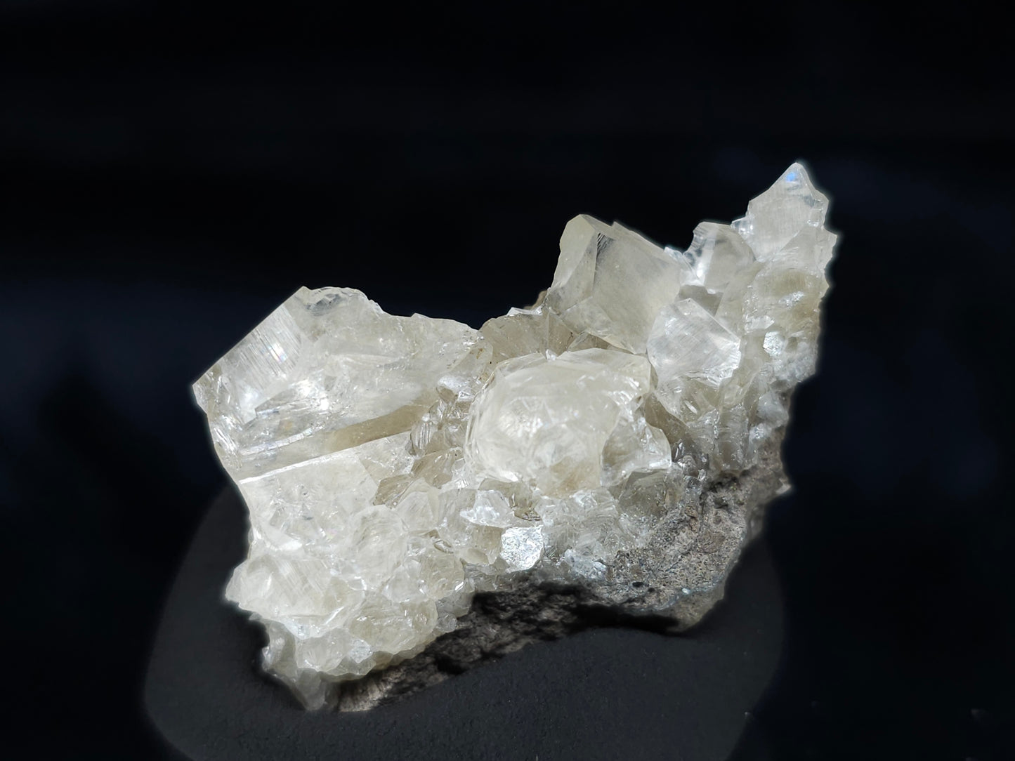 #34006 Super clear Nailhead Spar Calcite cluster and Chalcopyrite ore and multiple small fossils in the matrix