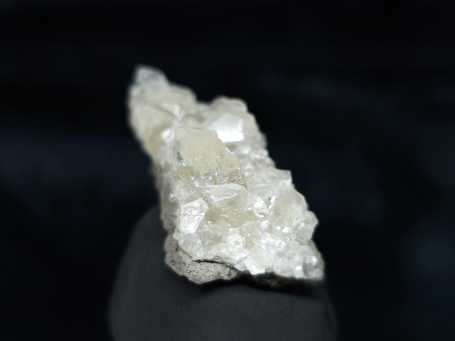#34006 Super clear Nailhead Spar Calcite cluster and Chalcopyrite ore and multiple small fossils in the matrix