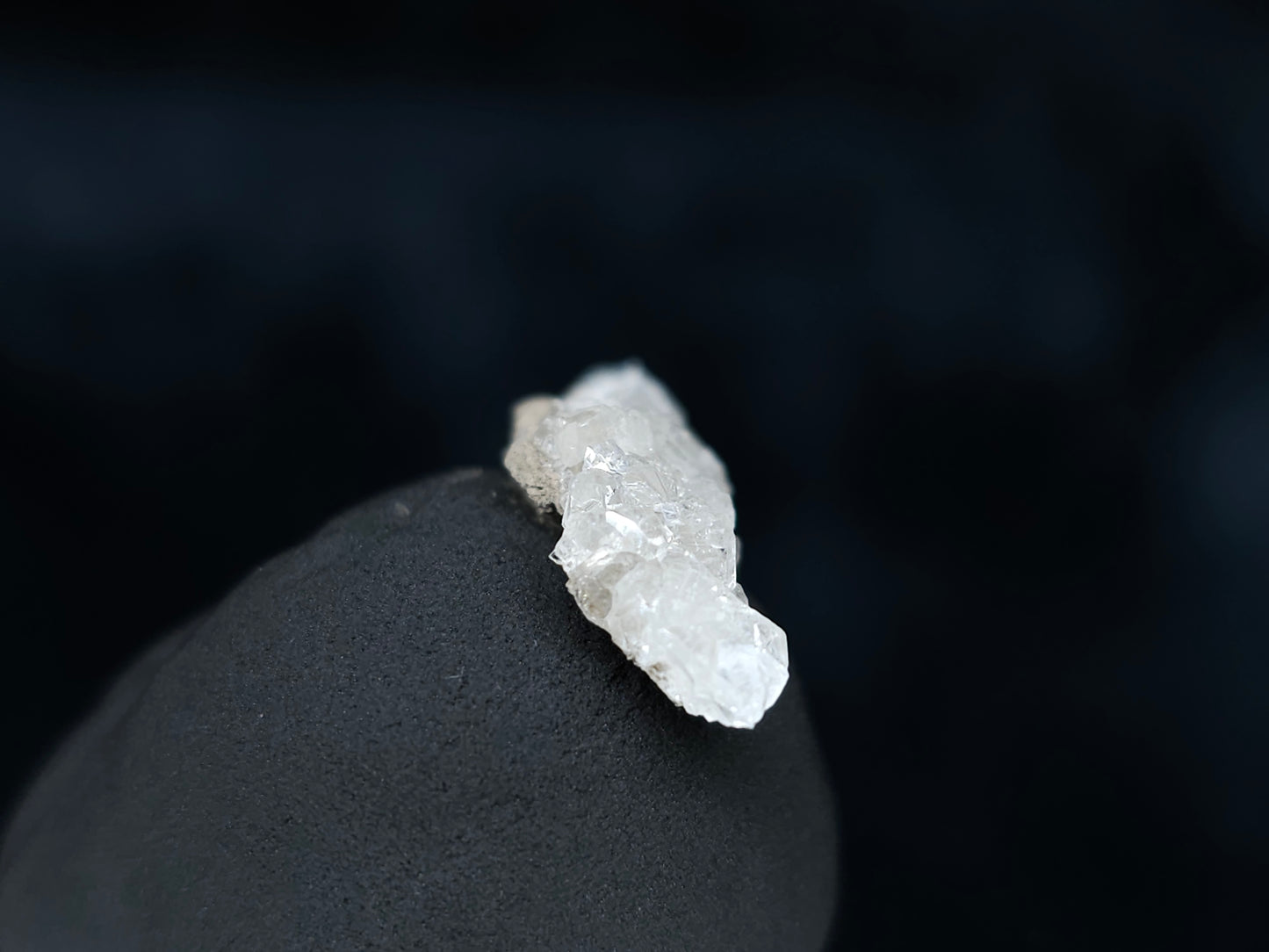 #34008 Super clear Nailhead Spar Calcite cluster and Chalcopyrite ore and multiple small fossils in the matrix