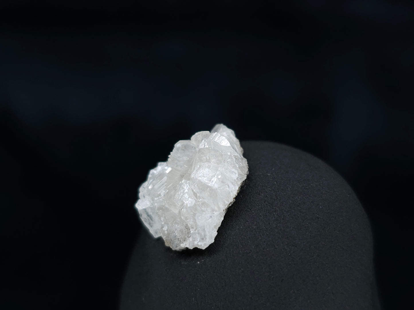 #34009 Super clear Nailhead Spar Calcite cluster and Chalcopyrite ore and multiple small fossils in the matrix