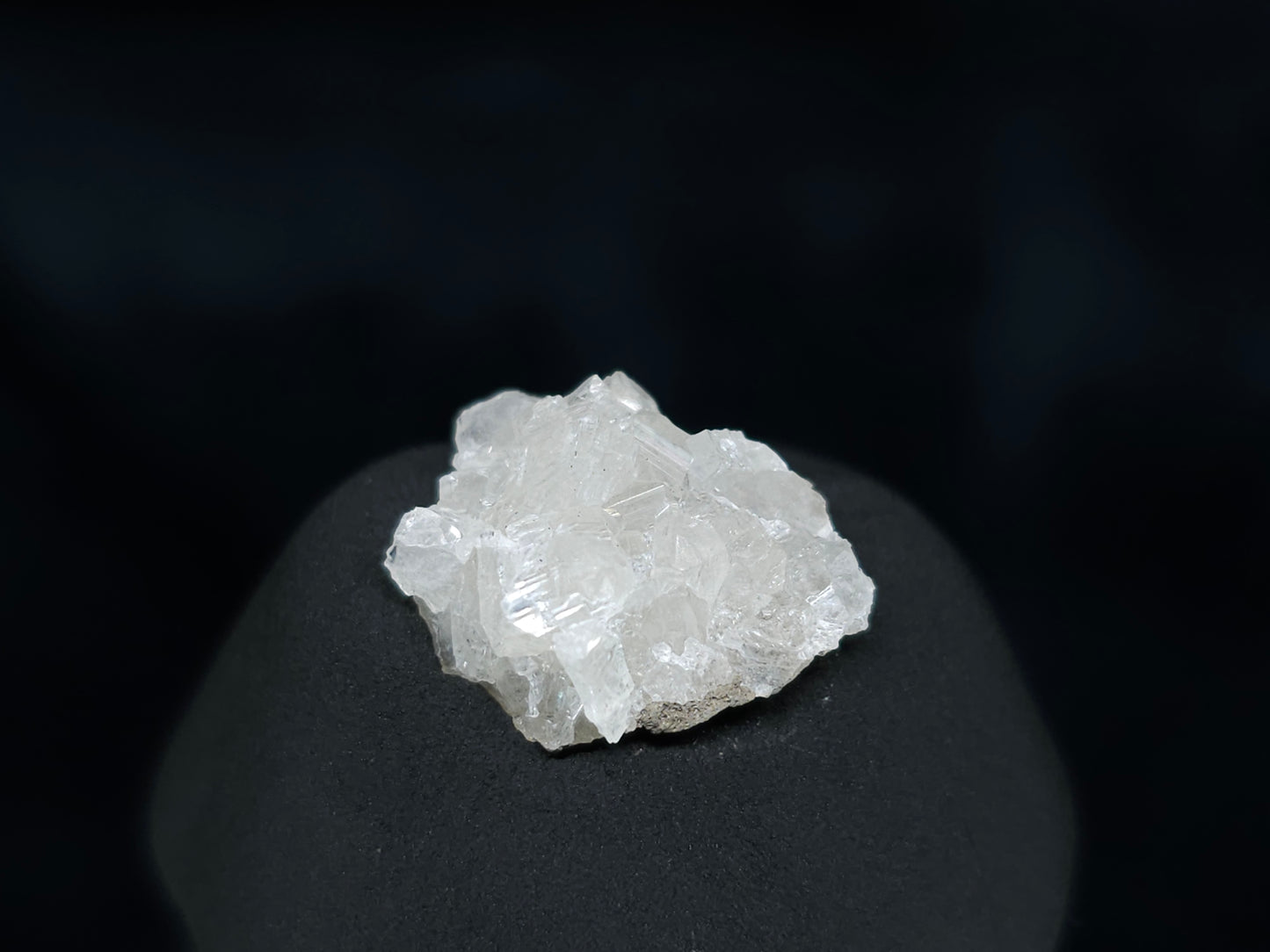 #34009 Super clear Nailhead Spar Calcite cluster and Chalcopyrite ore and multiple small fossils in the matrix