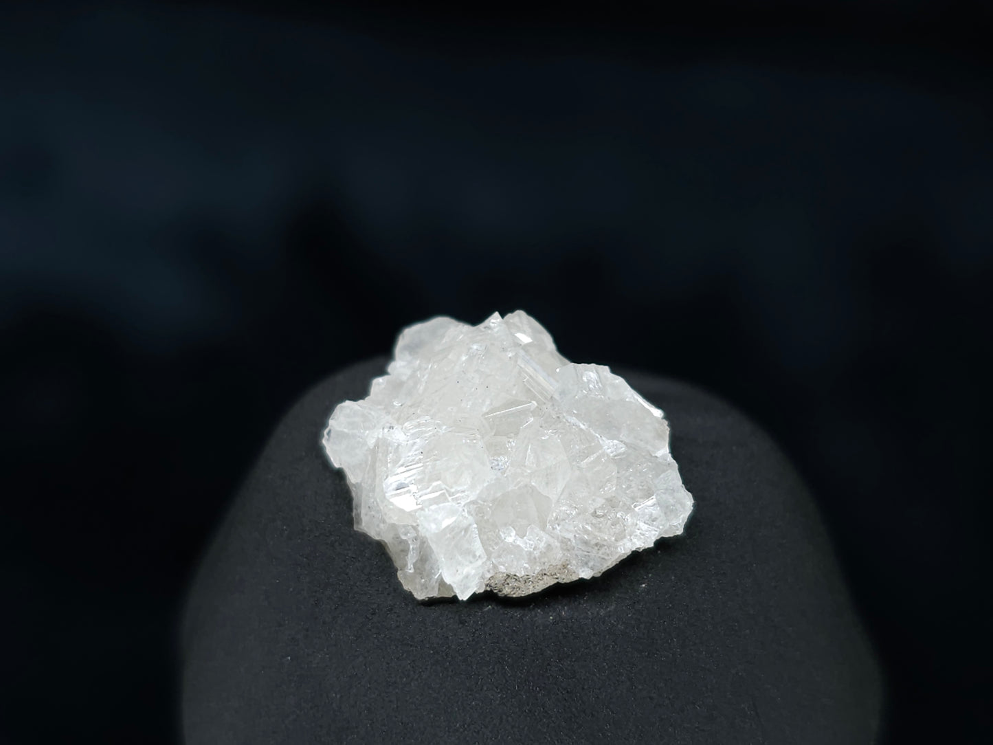 #34009 Super clear Nailhead Spar Calcite cluster and Chalcopyrite ore and multiple small fossils in the matrix