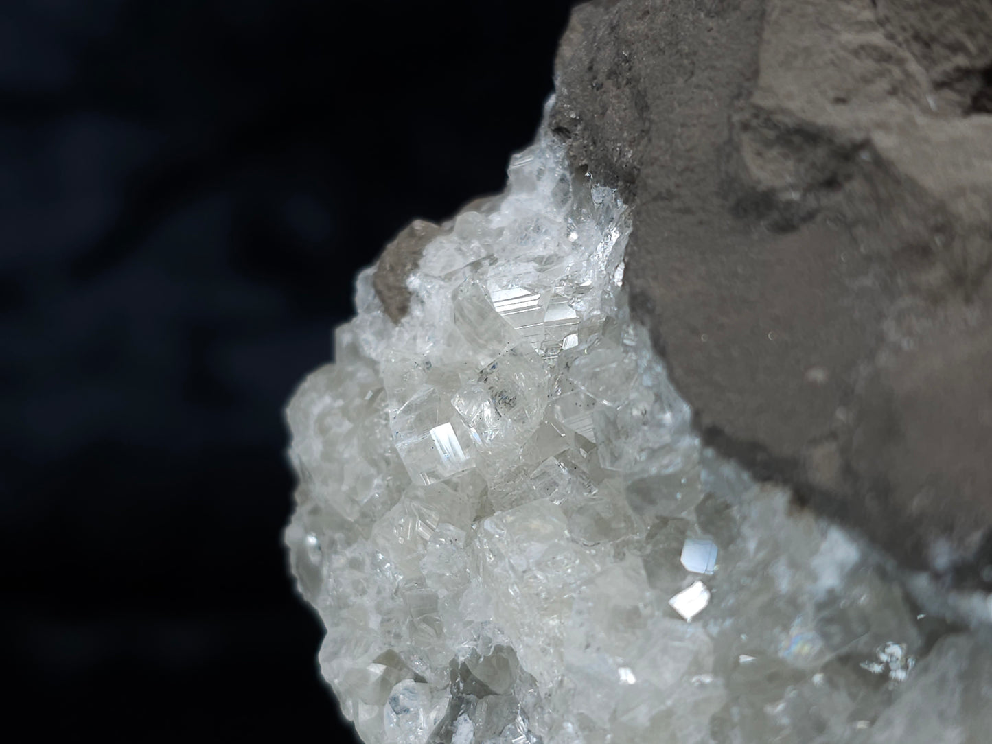 #34011 Super clear Nailhead Spar Calcite geode and Chalcopyrite ore and multiple small fossils in the matrix